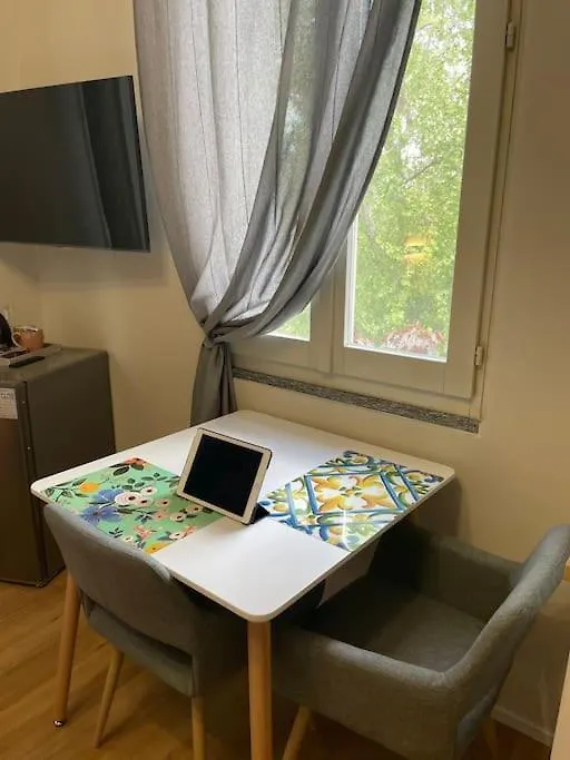 Apartment Cucchiari Suite 8B Modena Italy