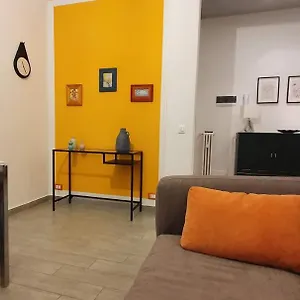 Laghirla, Adiacenze Centro Storico Modena