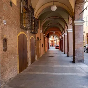 Rua Muro Piano Nobile Family Modena